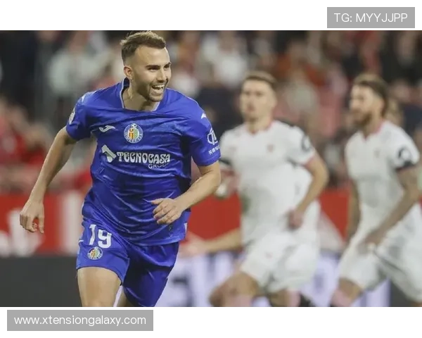 尼科·威廉斯撕裂防线的速度型边锋战术解析